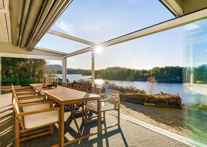 Waterfront W/boat&kayaks. 15min From Bergen Foldnes